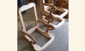 Swan Arm Swivel Chair